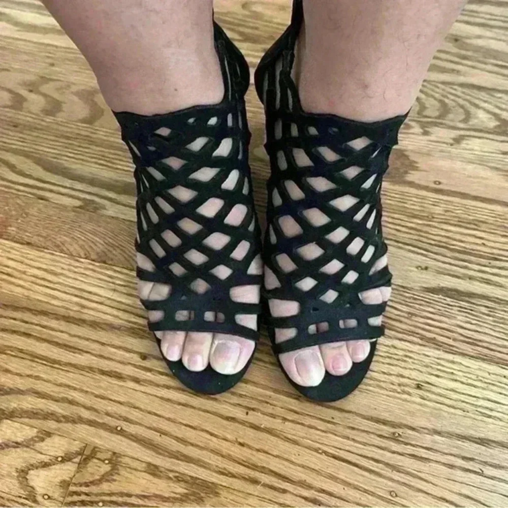 Material Girl Women’s Shoes Sandals Block Heels‎ Suede Black Size 6